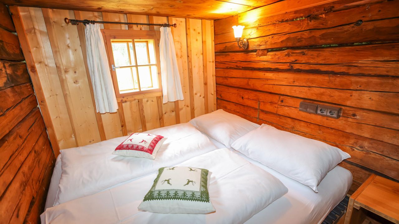 Anno1902 - Schlafzimmer 1 mit Doppelbett Anno1902 - Schlafzimmer 1 mit Doppelbett